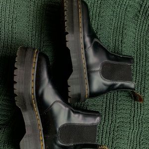 doc marten chelsea platform boots